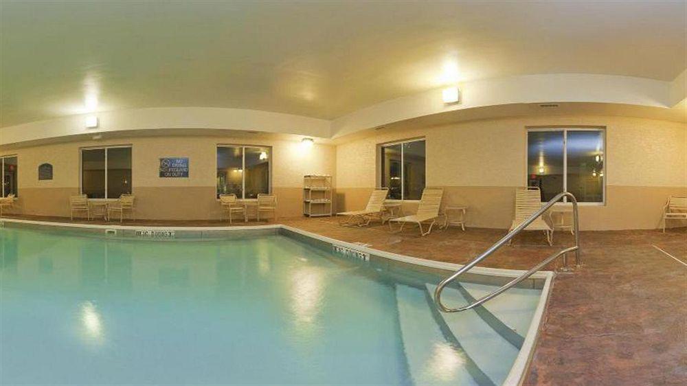 Holiday Inn Express Hotel & Suites Frankfort By Ihg Екстериор снимка