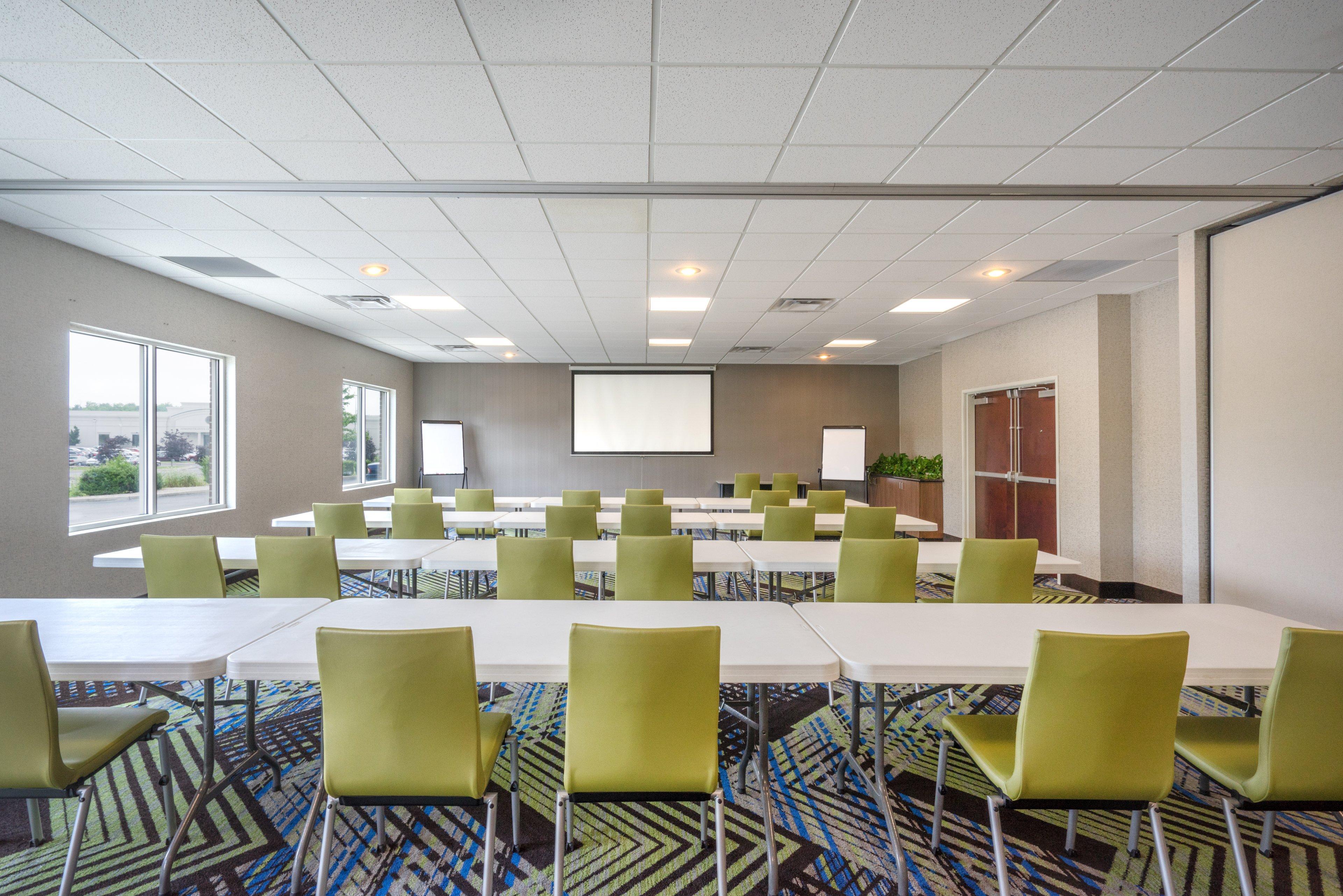 Holiday Inn Express Hotel & Suites Frankfort By Ihg Екстериор снимка