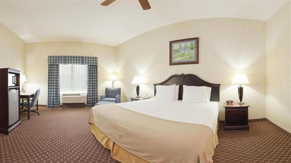 Holiday Inn Express Hotel & Suites Frankfort By Ihg Екстериор снимка