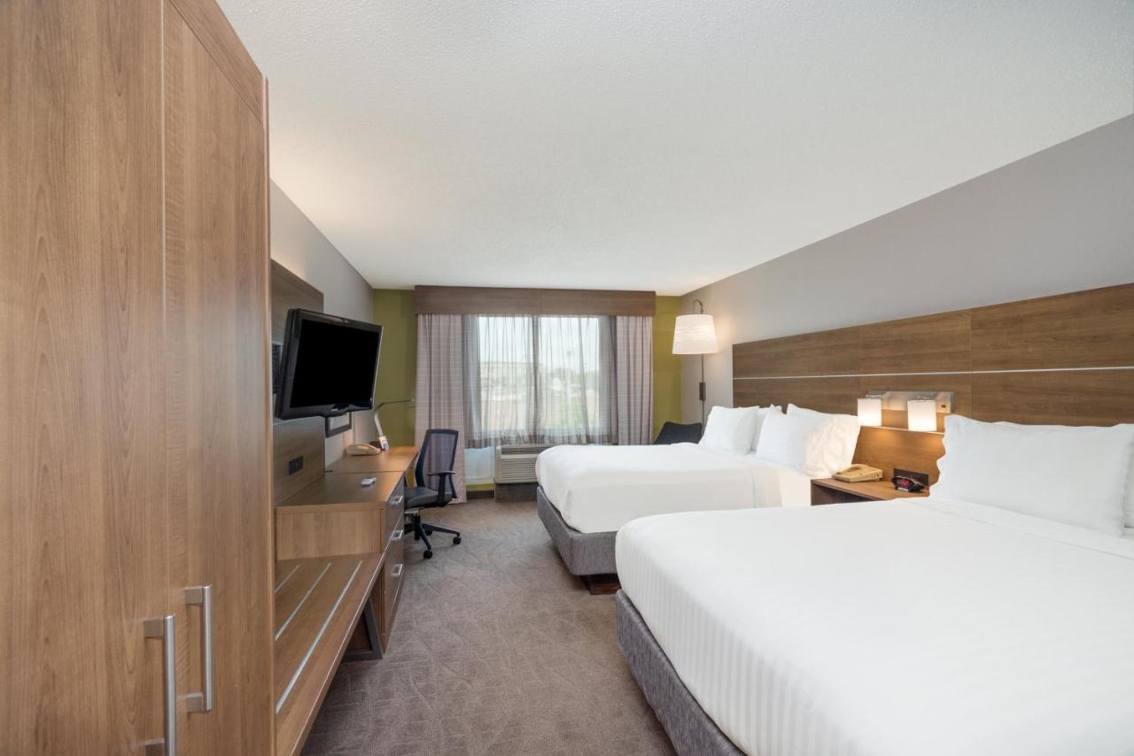 Holiday Inn Express Hotel & Suites Frankfort By Ihg Екстериор снимка